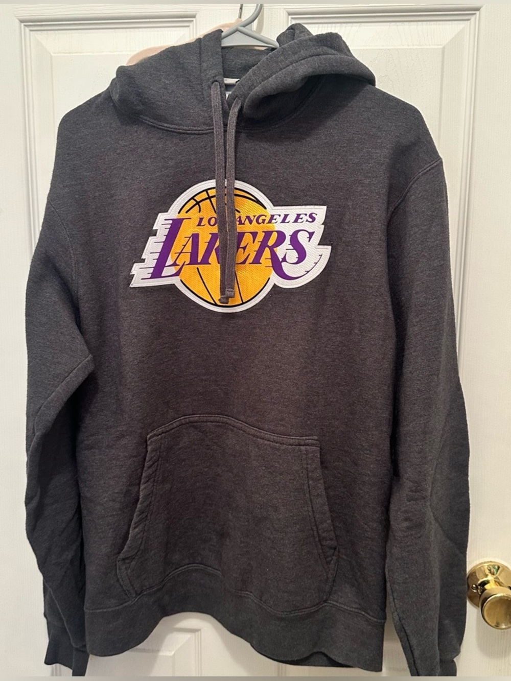 Men’s Lakers hoodies Size M